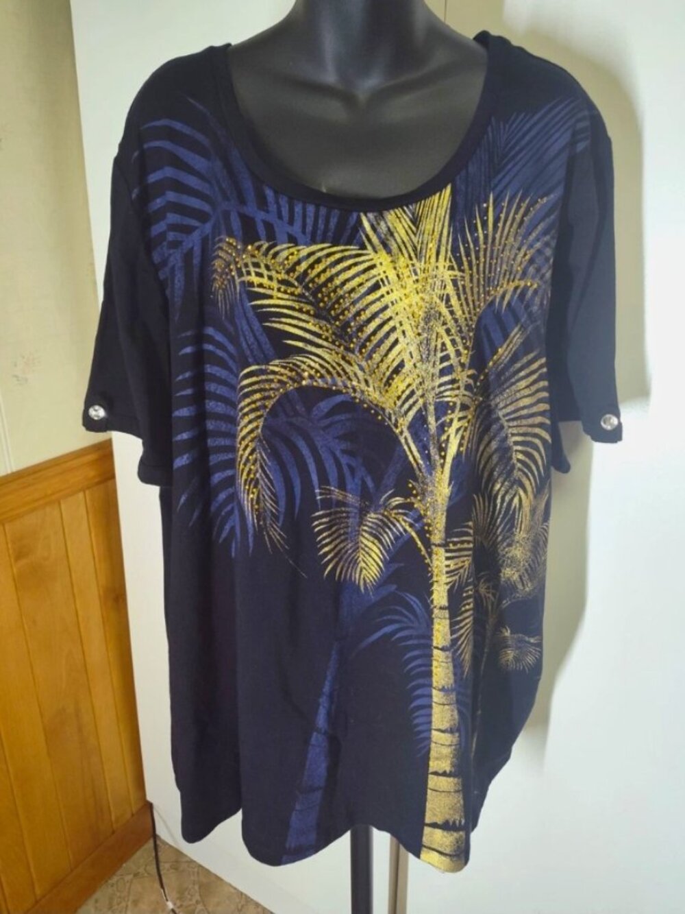 This Catherines Black Short-sleeve Shirt Gold Palm Tree Size 2X 22 24W